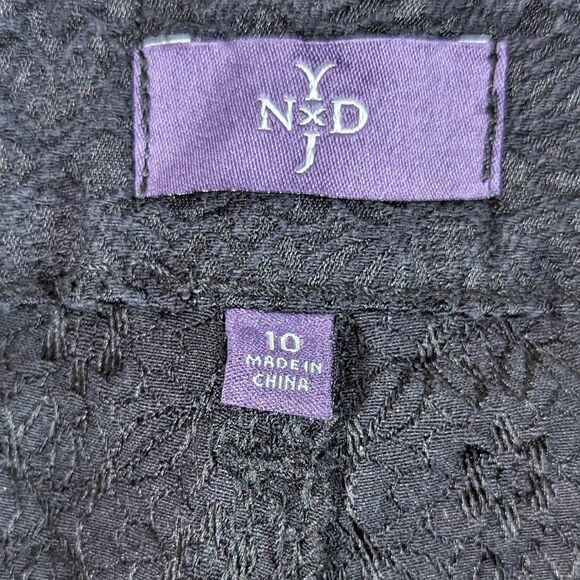 NYDJ | Textured Lace Overlay Ankle Jeans Sz 10 - Picture 7 of 8